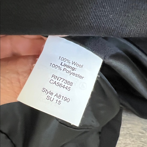 J. Crew Women's Classic Black Suit Jacket Blazer Size 4P - Picture 8 of 8